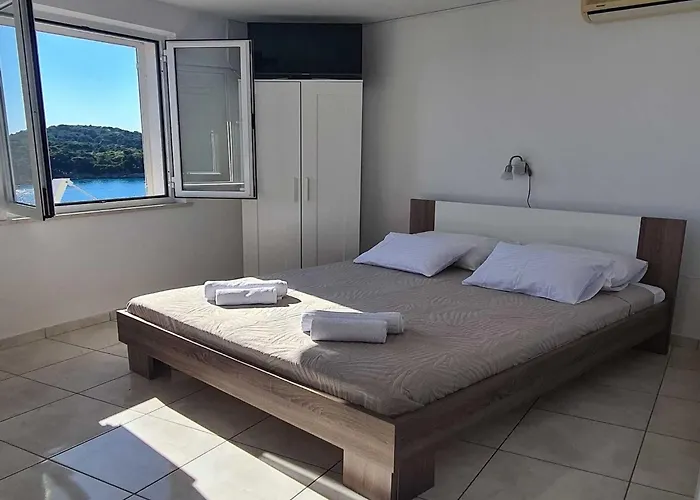 Апартаменты Matea - With Sea View 2 Adults - Tikovica *