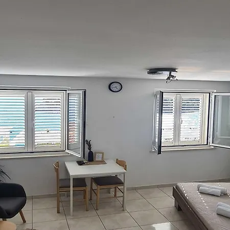 Matea - With Sea View 2 Adults - Tikovica *