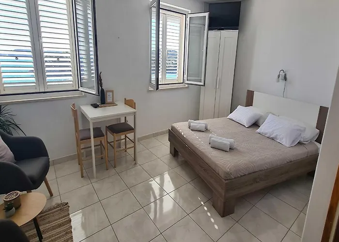 Matea - With Sea View 2 Adults - Tikovica